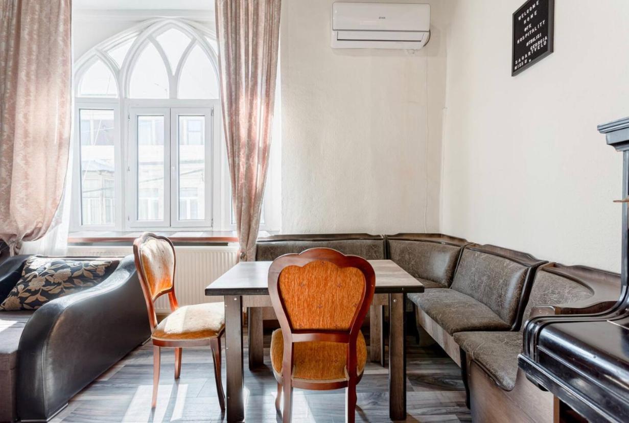 Central Location King Size Bed Tbilisi Exterior foto