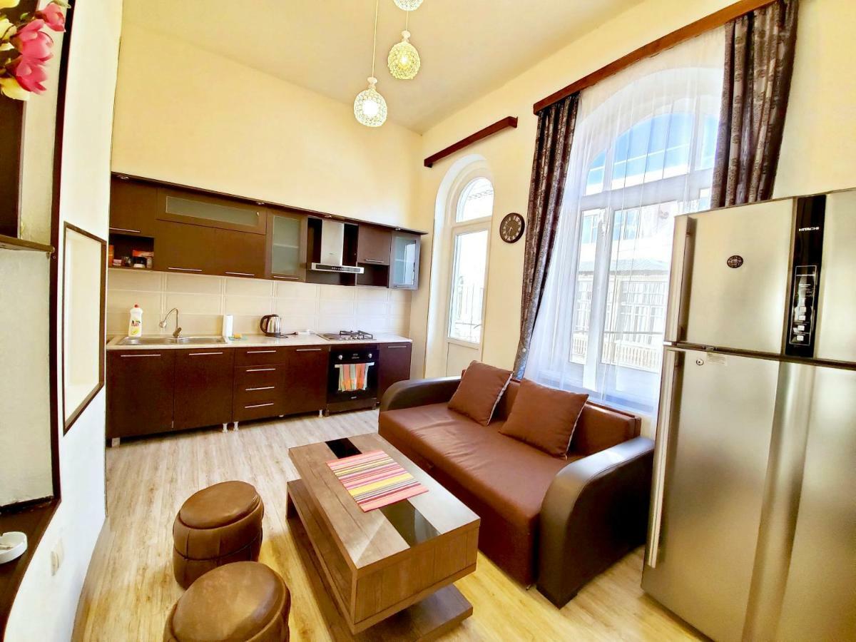 Central Location King Size Bed Tbilisi Exterior foto